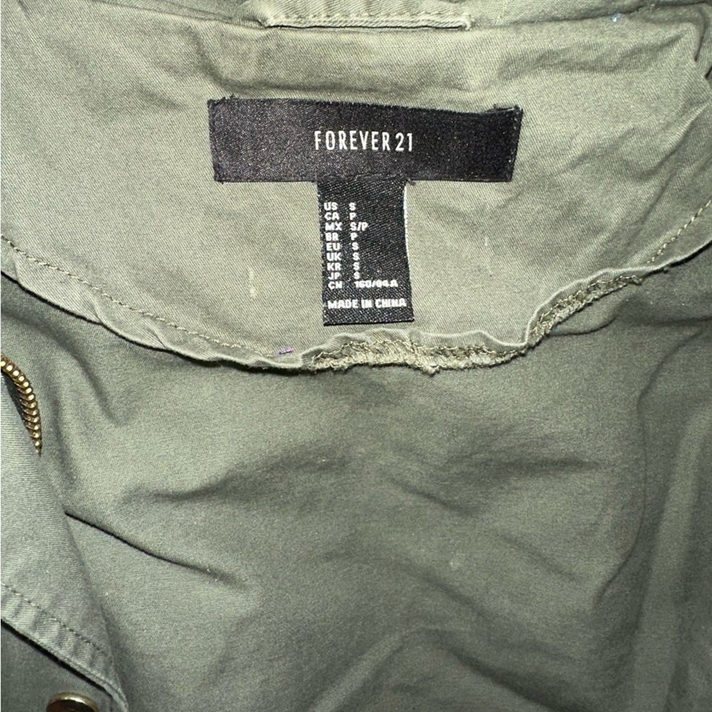 Green utility jacket - Picture 2 of 6